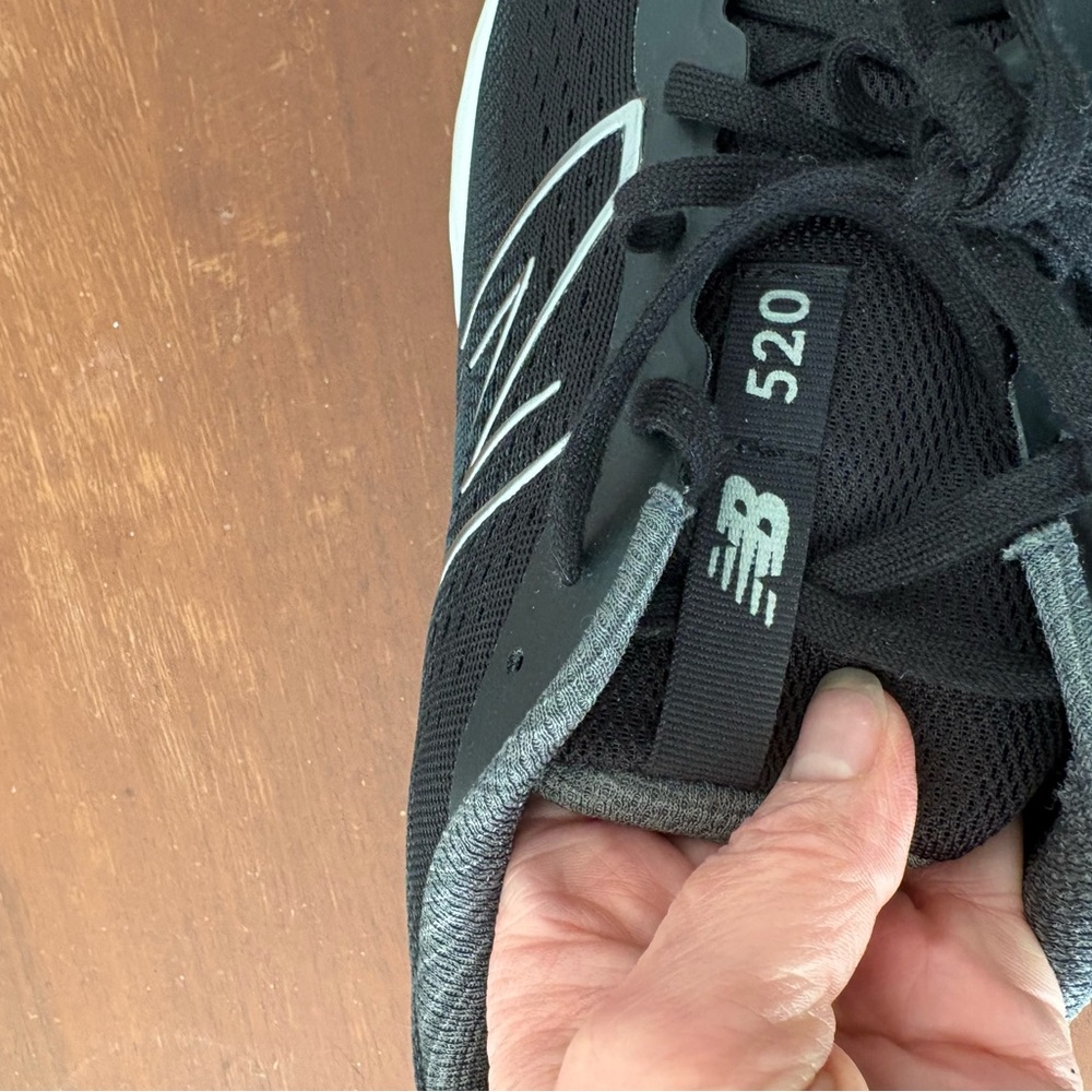 New Balance 520 Mens Black Running Shoes - Picture 12 of 16